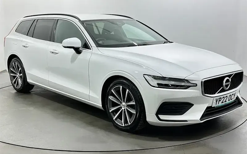Used Volvo V60 Momentum 197 HP (144 kW) 2021 Estate