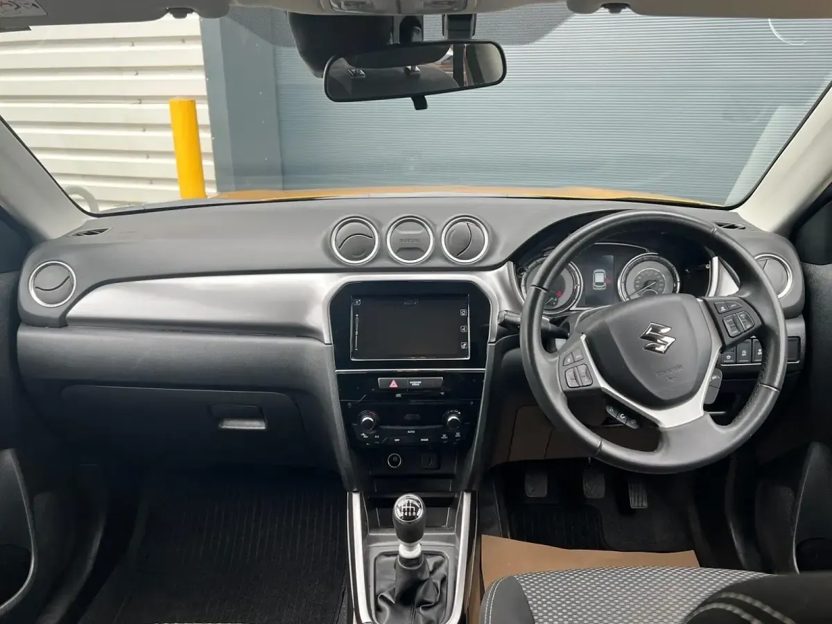 Käytetty Suzuki Vitara SZ-T 2023 Katumaasturi