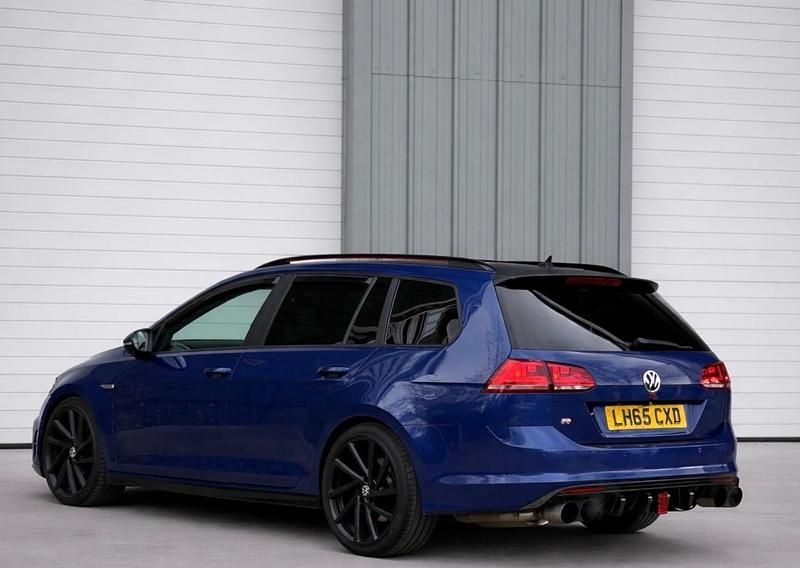 Used VW Golf VII R 380 HP (279 kW) 2016 Blue Estate