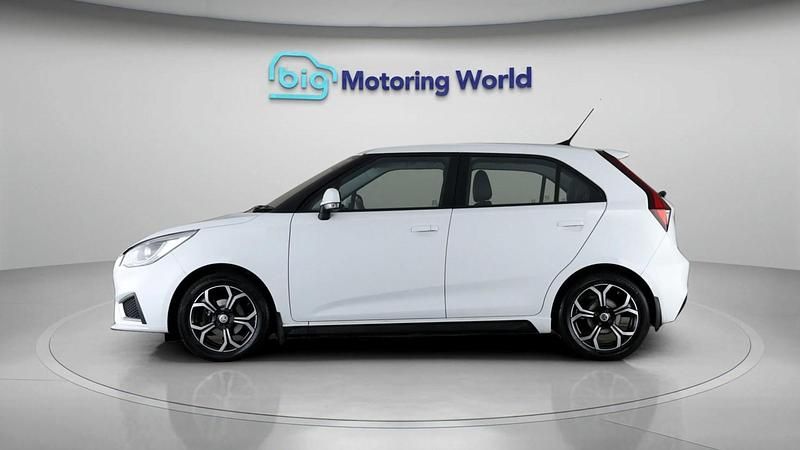 Used MG MG3 Exclusive 105 HP (77 kW) 2021 White Hatchback