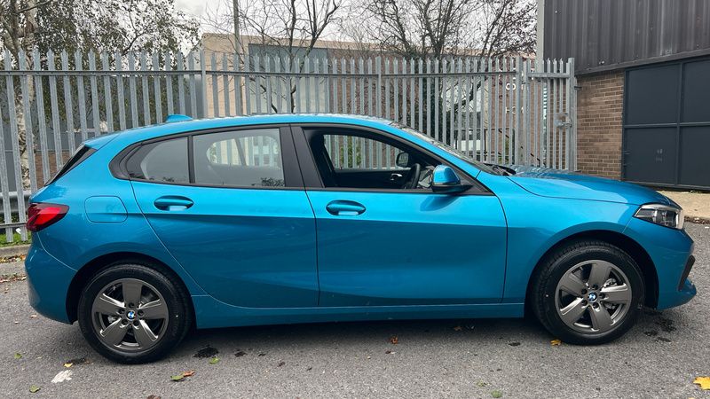 Used BMW 118 Comfort Edition 136 HP (100 kW) 2023 Blue Hatchback
