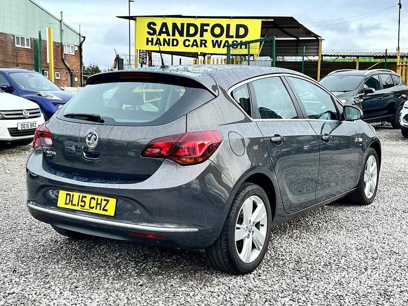 Second-hand Vauxhall Astra SRi 2015 Gri Hatchback