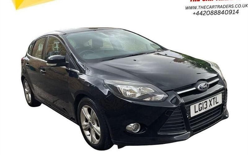 Black Used 2013 Ford Focus Zetec Hatchback | £5,288 (Fair price) - Image 1/4