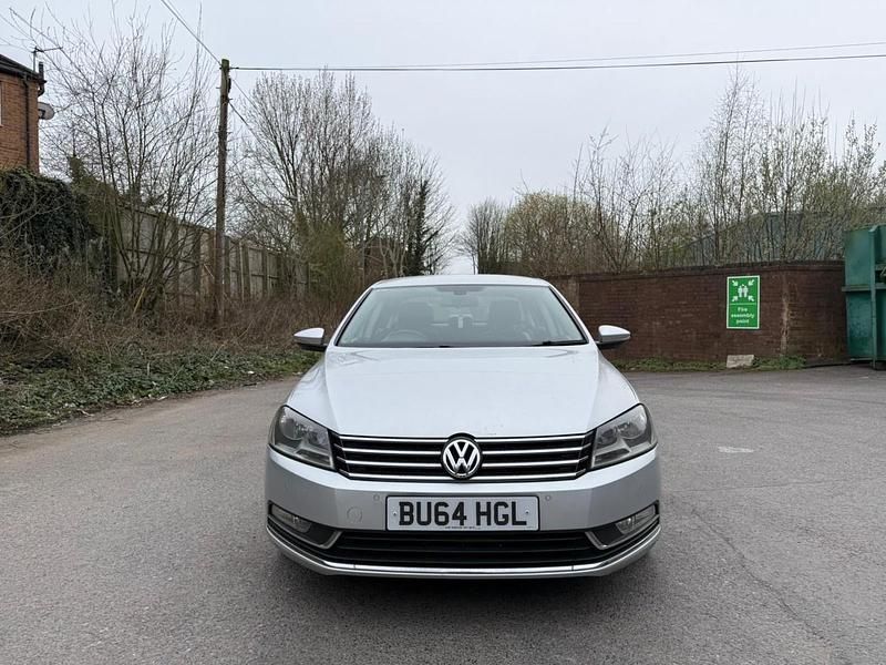 Begagnad VW Passat Executive 2014 Silver Sedan