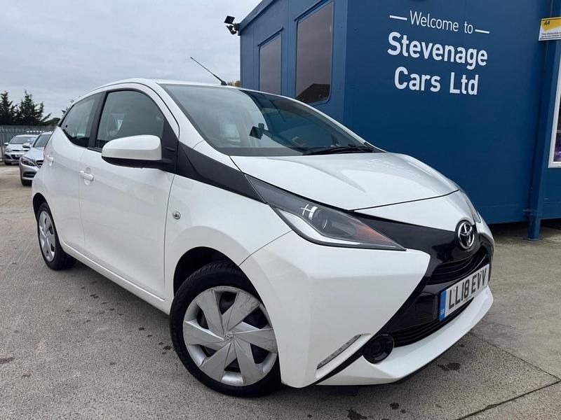 White Used 2018 Toyota Aygo X-play Hatchback | £10,295 (Fair price) - Image 1/4