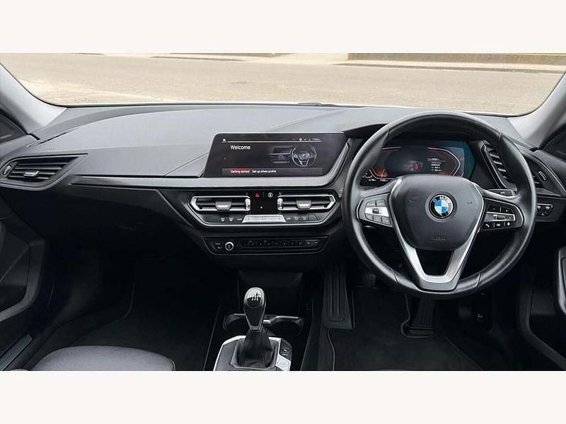 Used BMW 218 Sport Line 136 HP (100 kW) 2023 White Coupe