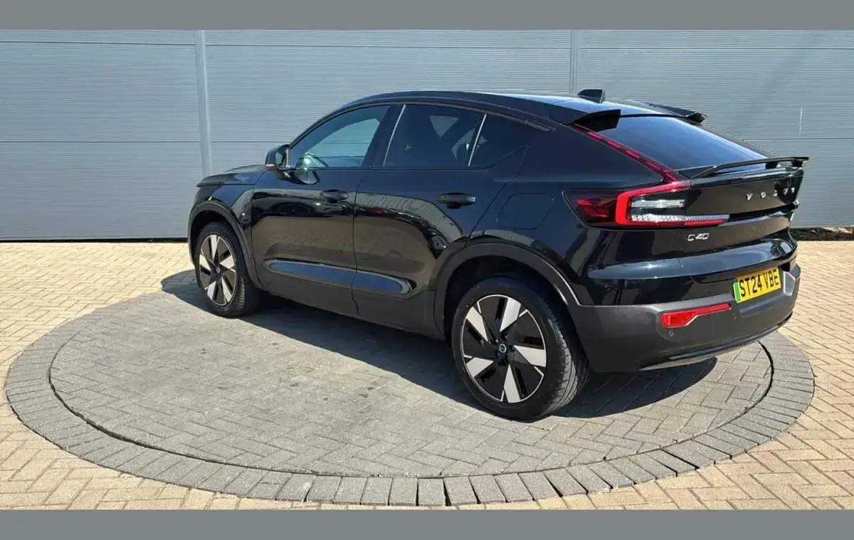 Used Volvo C40 Plus 175 kW (238 HP) 2024 Black SUV