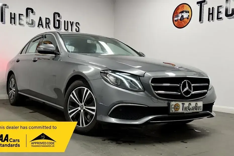 Begagnad Mercedes E220 SE 2020 Grå Sedan