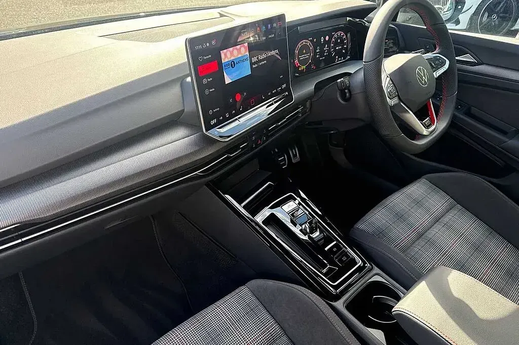Used VW Golf VIII GTI 265 HP (194 kW) 2026