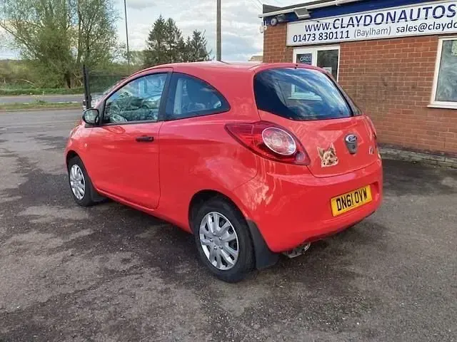 Używany Ford Ka Studio 69 KM (50 kW) 2011 Czerwony Hatchback
