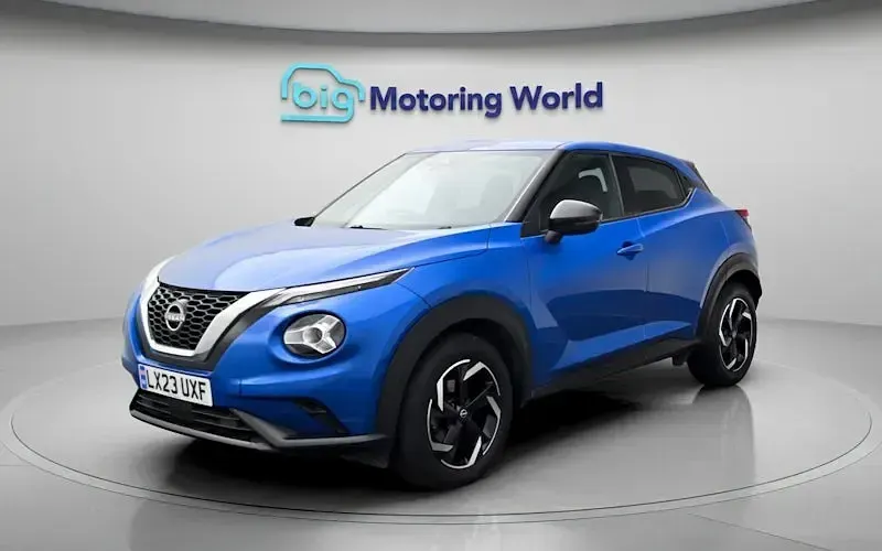 Used Nissan Juke N-Connecta 114 HP (83 kW) 2023 Blue SUV