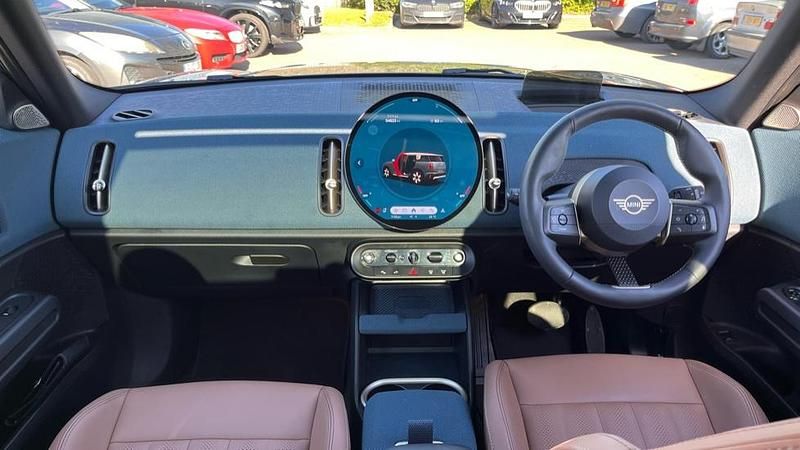 Used Mini Countryman 168 HP (123 kW) 2024 Green SUV