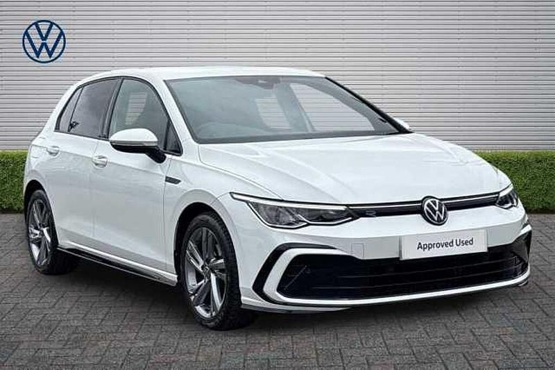 Second-hand VW Golf VIII 150 CP (110 kW) 2024