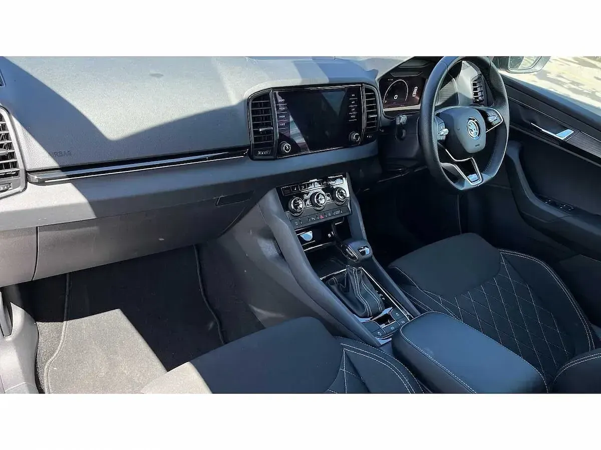 Used Skoda Karoq SportLine 150 HP (110 kW) 2024 Black SUV
