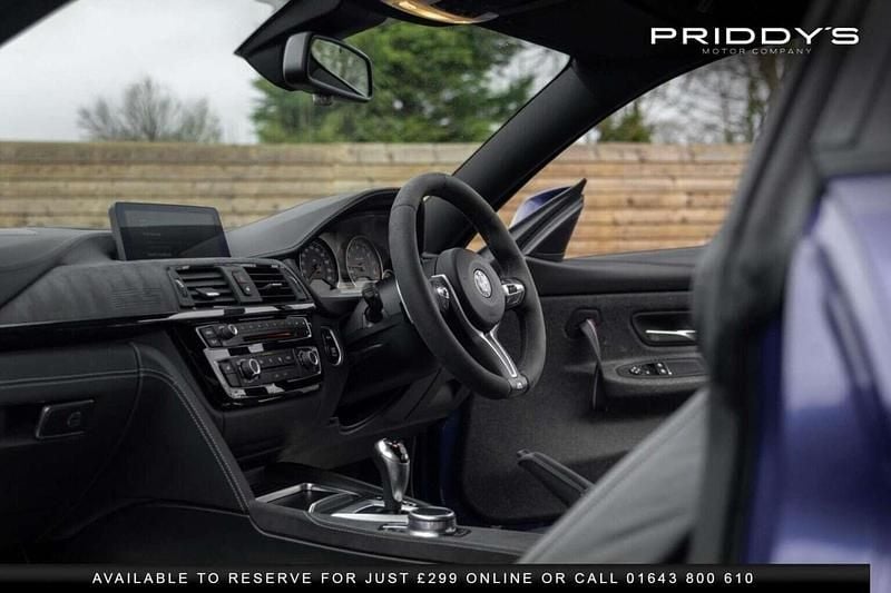 Used BMW M4 Luxury Line 2018 Blue Coupe