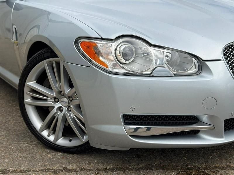 Used Jaguar XF Portfolio 275 HP (202 kW) 2011 Silver Sedan