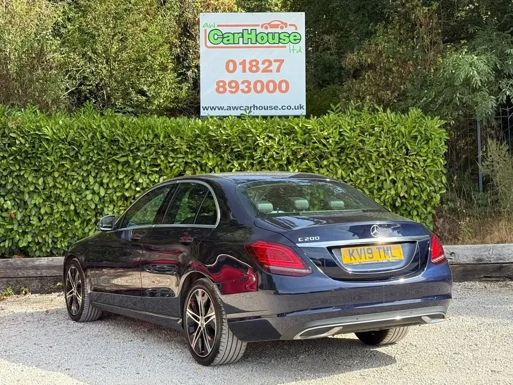 Used Mercedes C200 181 HP (133 kW) 2019 Blue Sedan