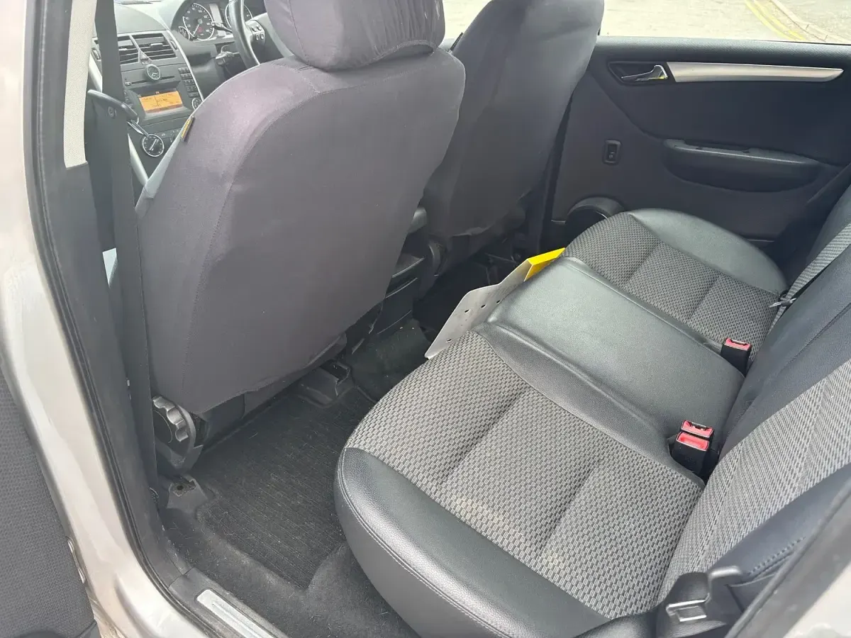 Used Mercedes A180 Avantgarde 2012 Silver Hatchback