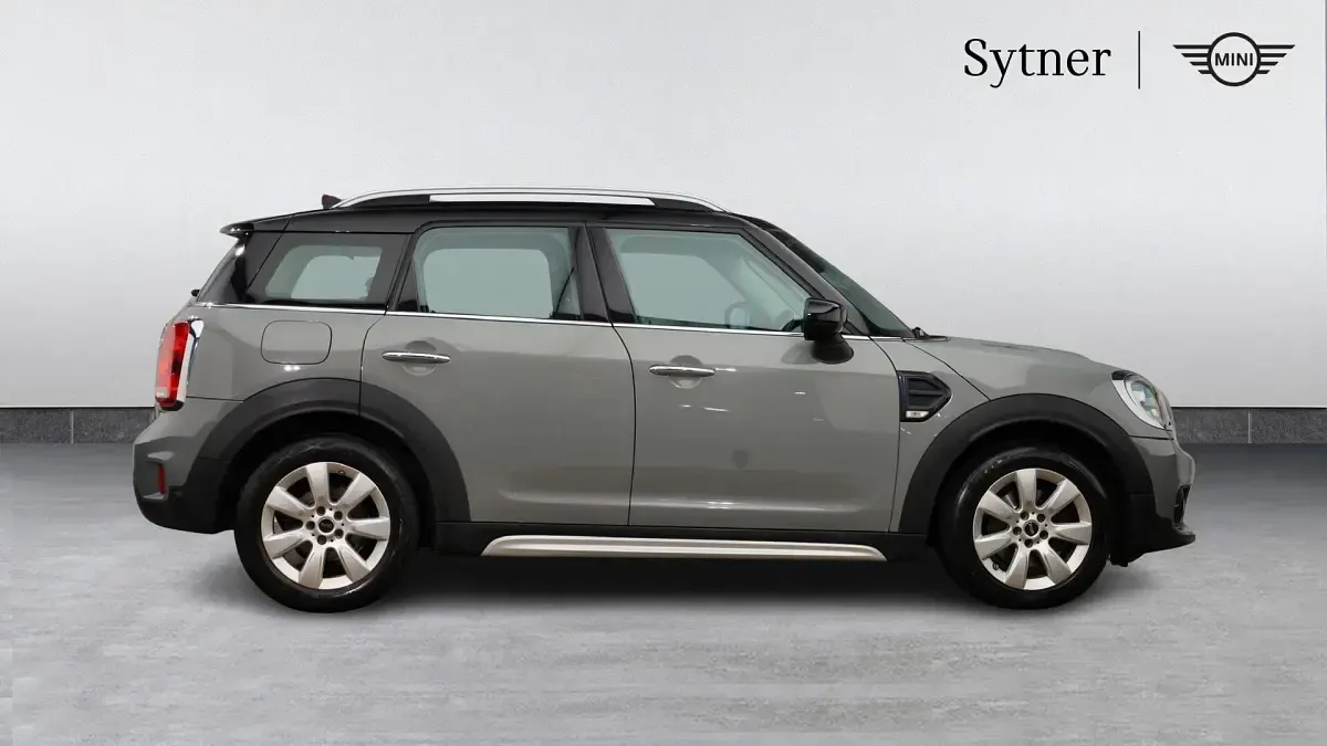 Używany Mini Cooper Countryman Classic 134 KM (98 kW) 2019 Szary SUV