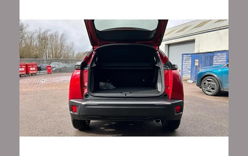 New Peugeot 2008 Allure 99 HP (72 kW) 2025 Other SUV