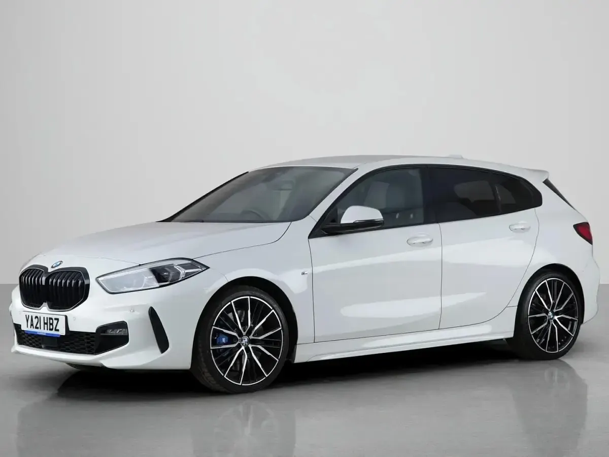 Used BMW 118 M Sport 136 HP (100 kW) 2021 White Hatchback