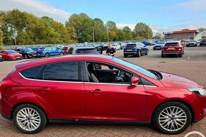 Red Used 2011 Ford Focus Zetec Hatchback | £4,000 (Fair price) - Image 1/1