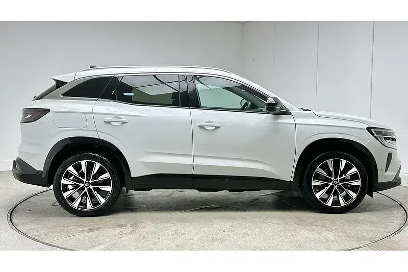 Used Renault Austral Techno 200 HP (147 kW) 2024 Artic white SUV