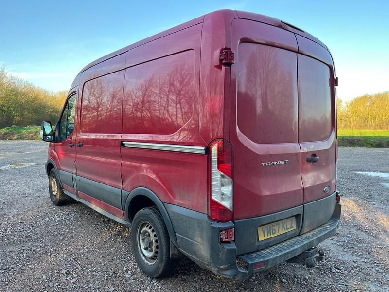 Used Ford Transit 130 HP (95 kW) 2018 Red Van