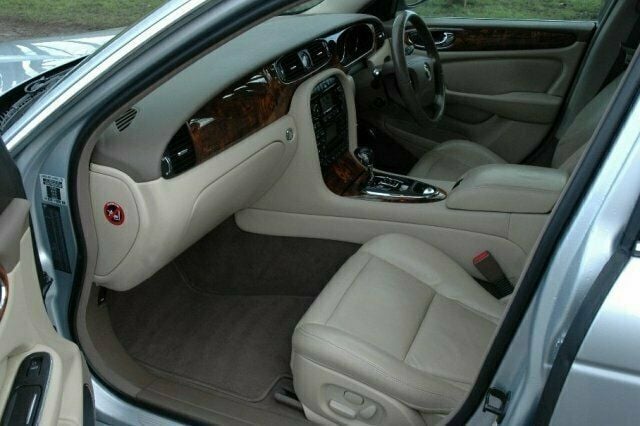 Used Jaguar XJ6 Sovereign 240 HP (176 kW) 2006 Silver Sedan