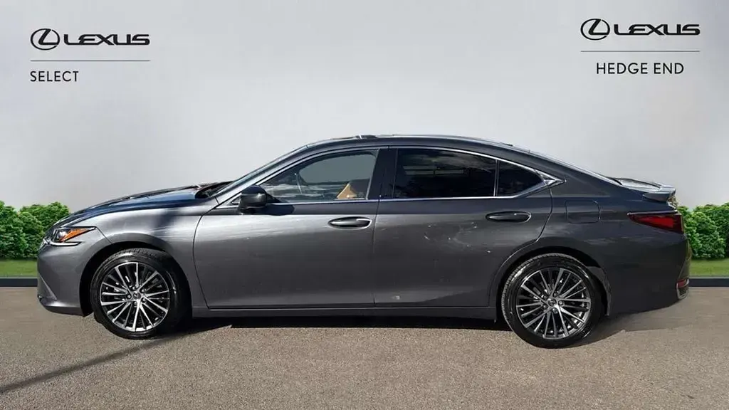 Used Lexus ES300H 214 HP (157 kW) 2024 Grey Sedan