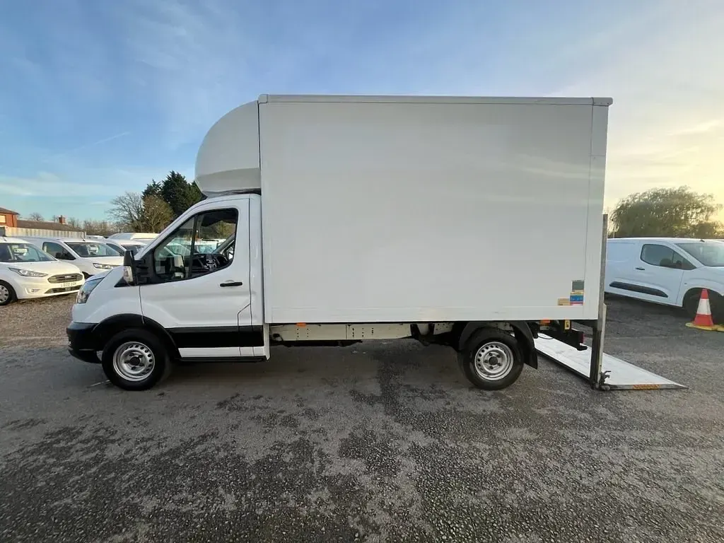 Second-hand Ford Transit S 130 CP (95 kW) 2022 Alb