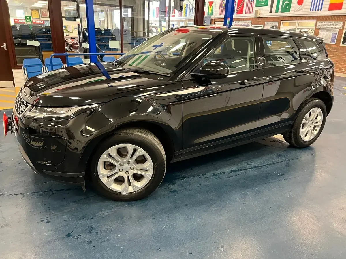 Used Land Rover Range Rover evoque S 150 HP (110 kW) 2019 Black SUV