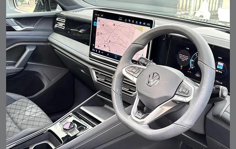 Used VW Tiguan R-line 150 HP (110 kW) 2025 Green SUV