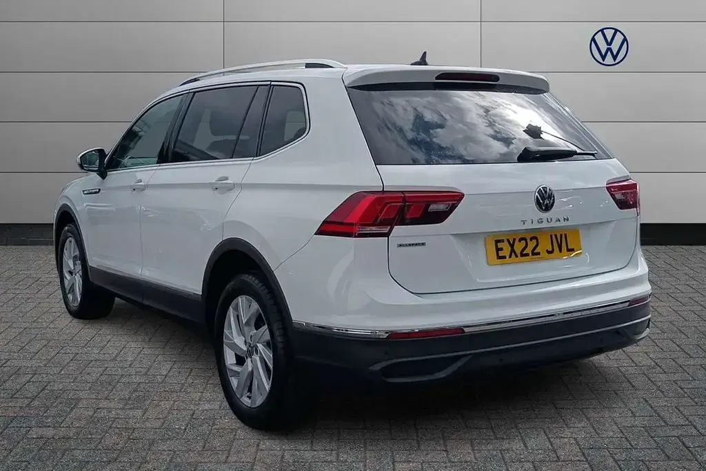 Used VW Tiguan Life 150 HP (110 kW) 2022 White SUV