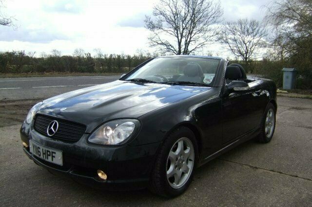 Used 2001 Mercedes SLK230 Cabriolet | £3,495 - Image 1/3