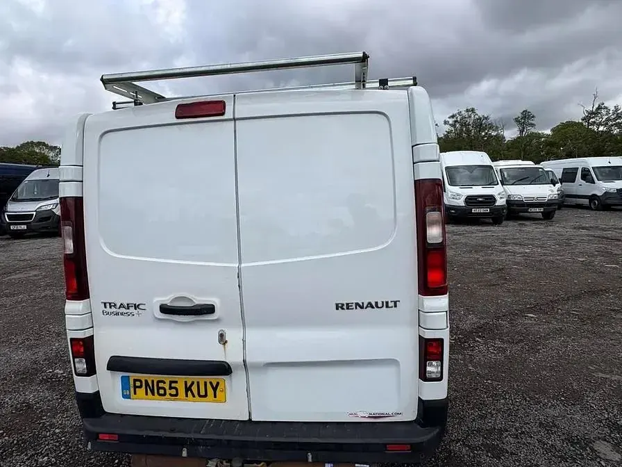 Gebraucht Renault Trafic Business 2015 Weiß Van / Kleinbus