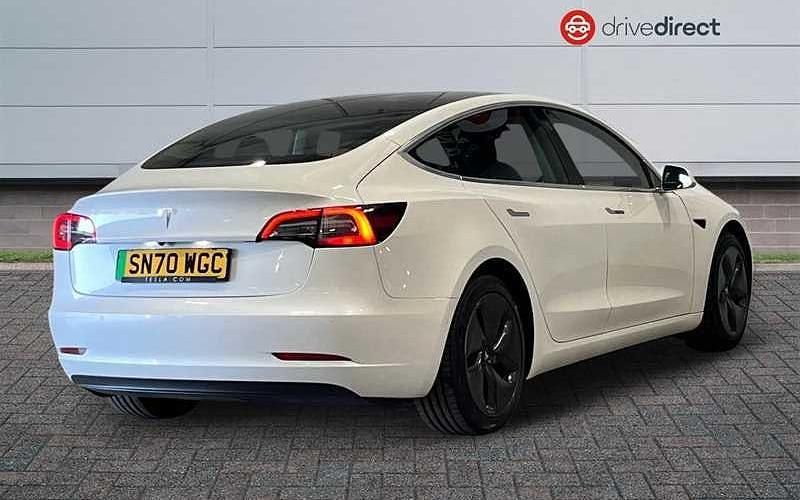 Used Tesla Model 3 Standard Range 239 kW (325 HP) 2020 White Sedan