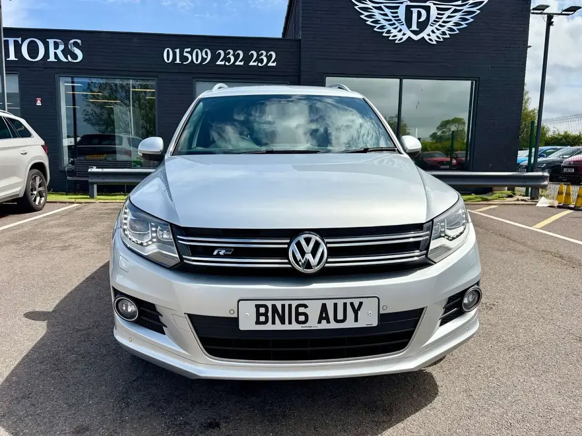 Used VW Tiguan R-line Edition 150 HP (110 kW) 2016 Silver SUV