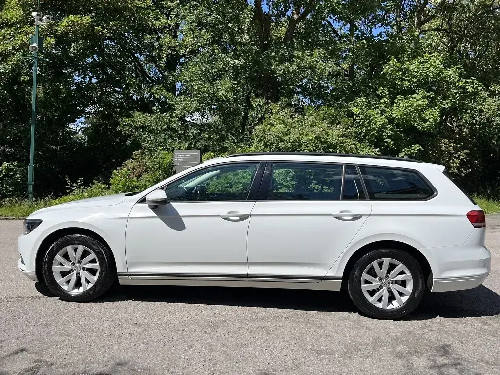 Used VW Passat S 2019 White Estate