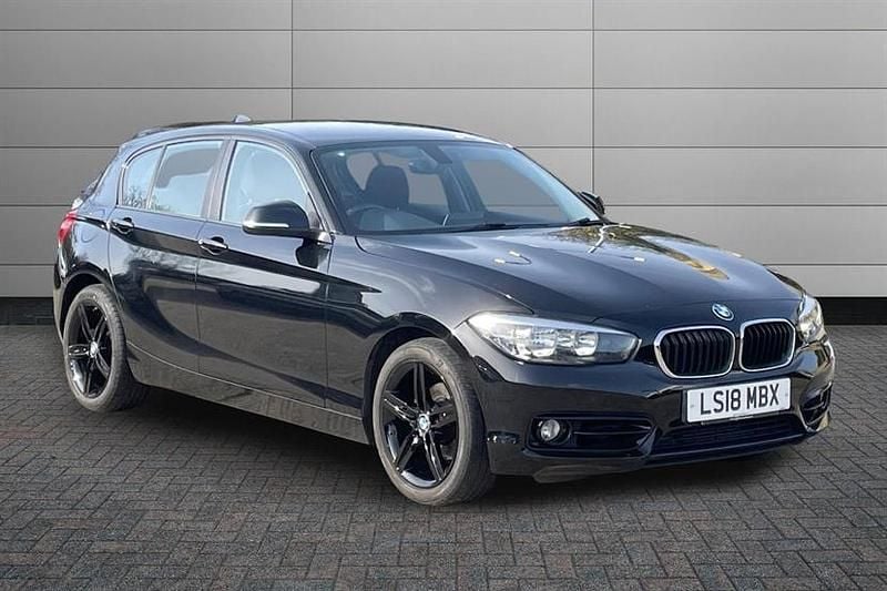 Used BMW 118 Sport Line 136 HP (100 kW) 2018 Black Hatchback
