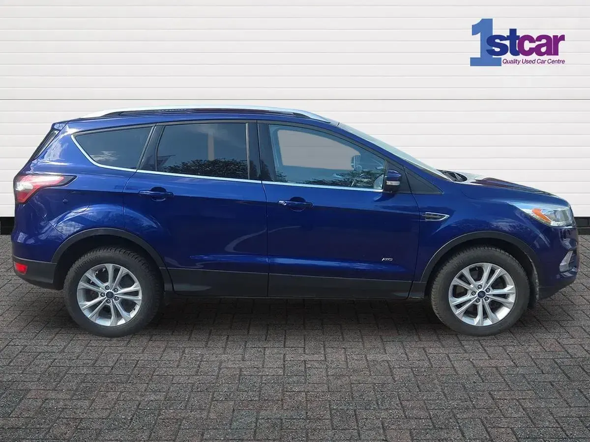 Used Ford Kuga Titanium 180 HP (132 kW) 2017 Blue SUV