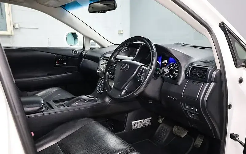 Used Lexus RX450h 298 HP (219 kW) 2011 White SUV