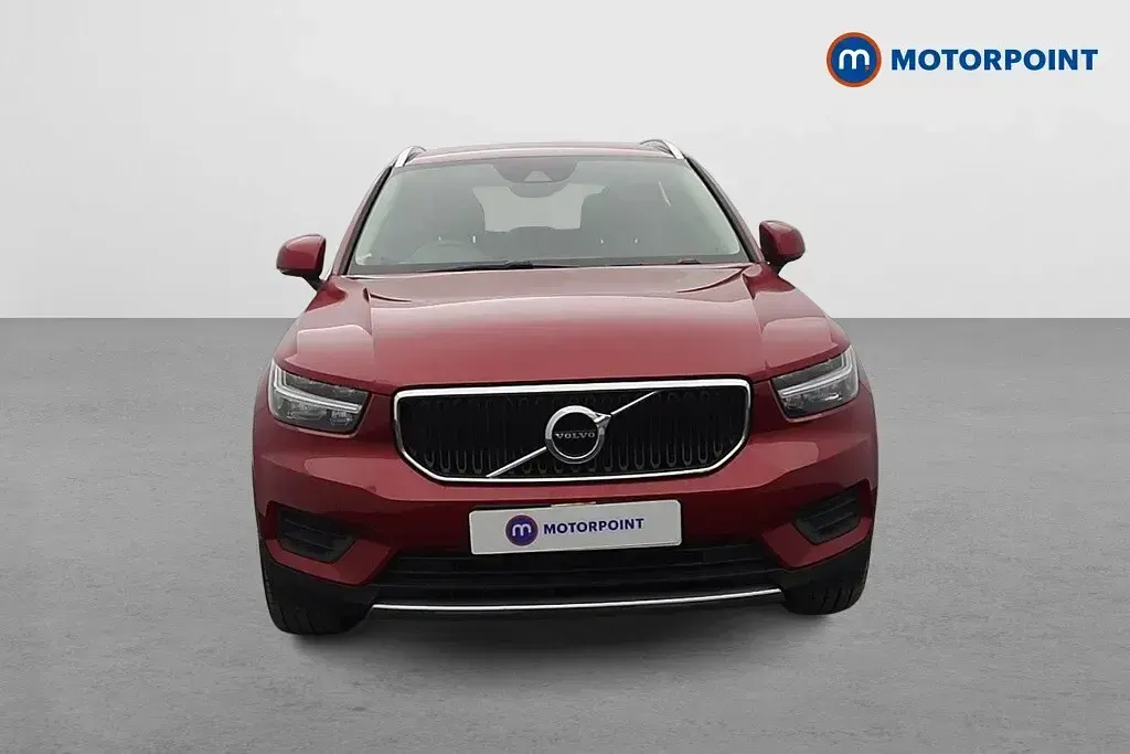 Used Volvo XC40 Momentum 2018 Red SUV