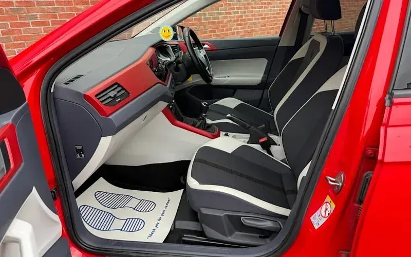 Usado VW Polo Beats 95 CV (69 kW) 2021 Utilitario