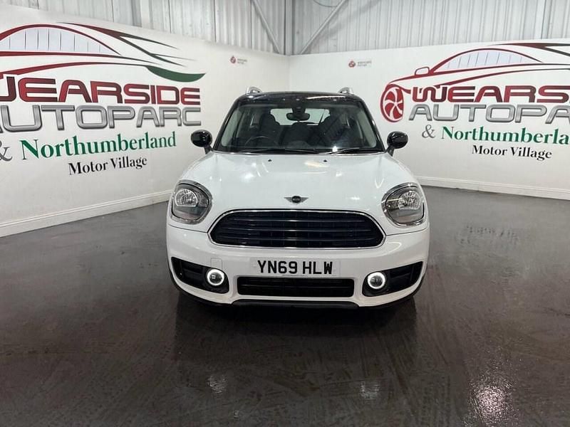 Used Mini Cooper D Classic 150 HP (110 kW) 2019 White Hatchback