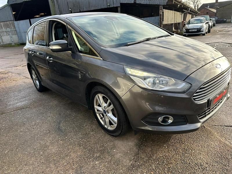 Used Ford S-MAX Titanium 150 HP (110 kW) 2016 Grey MPV