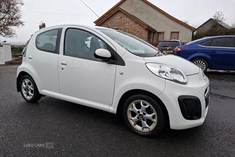 Used Citroën C1 68 HP (50 kW) 2014 White Hatchback
