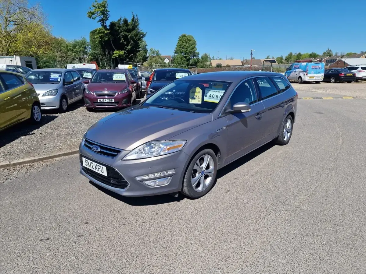Usado Ford Mondeo Titanium X 2012 Castanho Carrinha