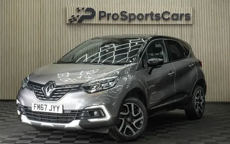 Used Renault Captur Dynamique 90 HP (66 kW) 2018 SUV