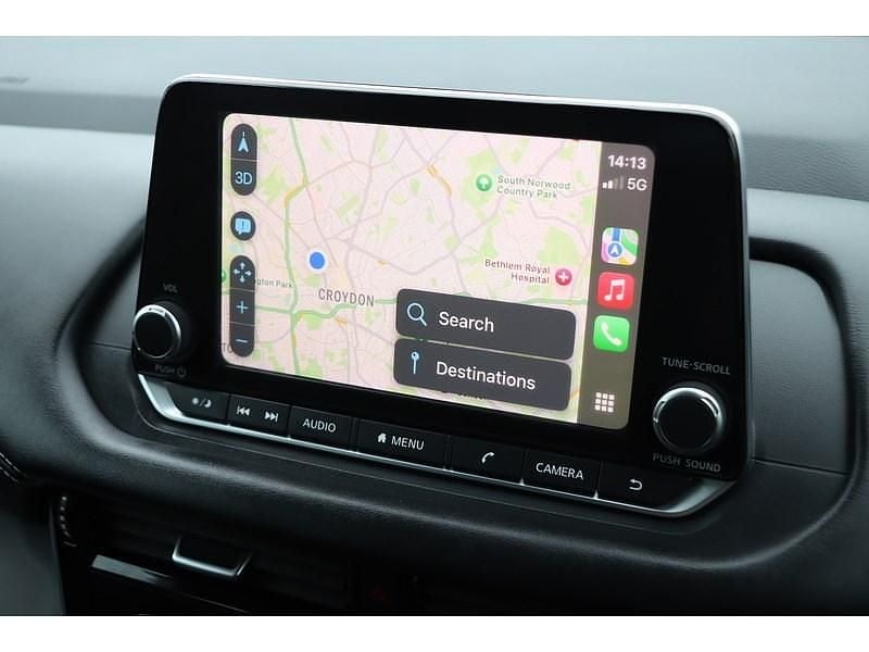 Used Nissan Qashqai Acenta Premium 2022 White SUV